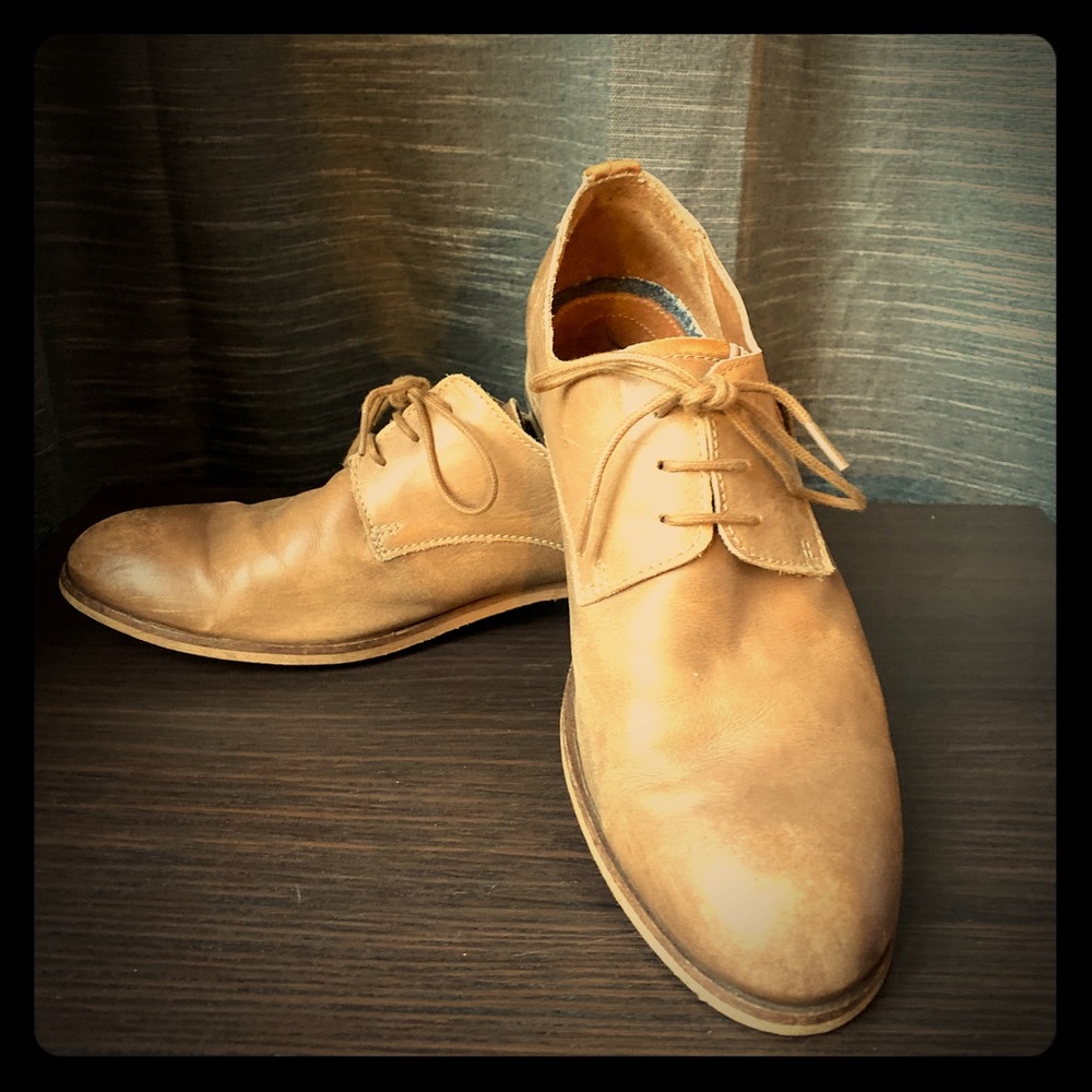 Women’s leather oxfords 7.5m